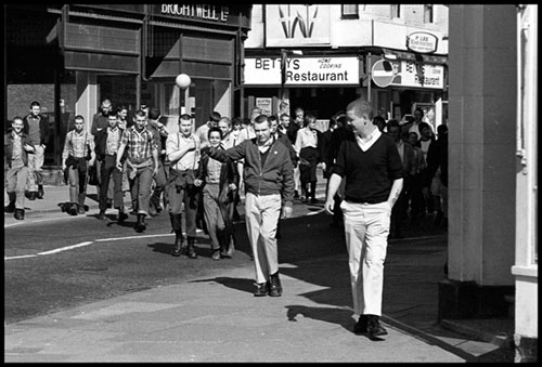 Skinhead_gang_2_Southend79.jpg